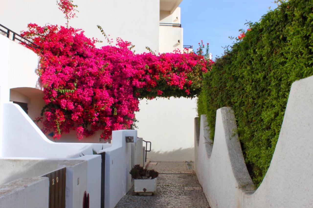 Cozy And Stylish Studio Apt Just 800M From The Beach - New On Booking! Албуфейра Екстериор снимка
