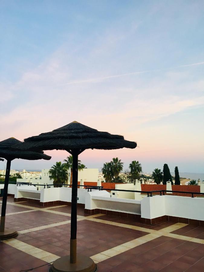 Cozy And Stylish Studio Apt Just 800M From The Beach - New On Booking! Албуфейра Екстериор снимка