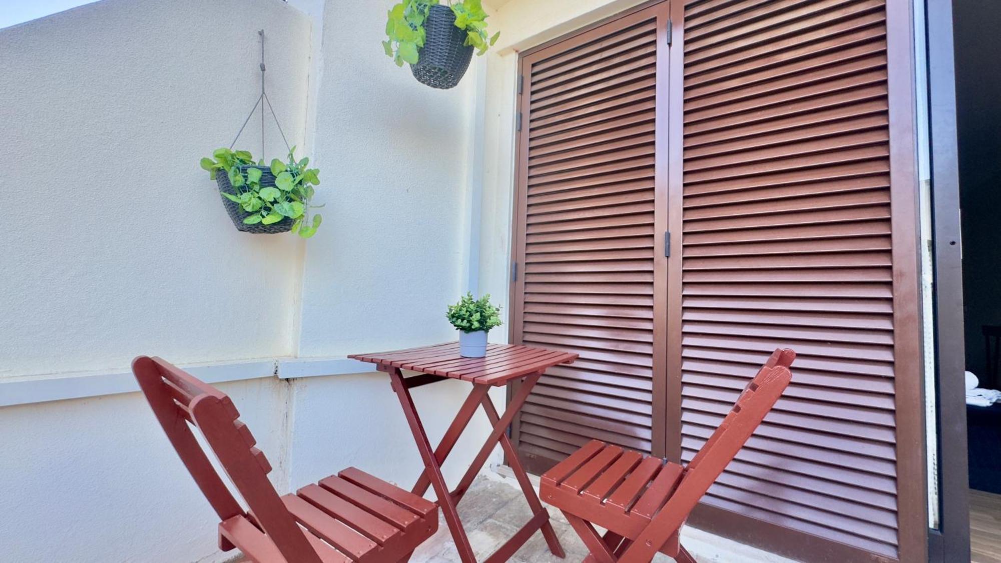 Cozy And Stylish Studio Apt Just 800M From The Beach - New On Booking! Албуфейра Екстериор снимка